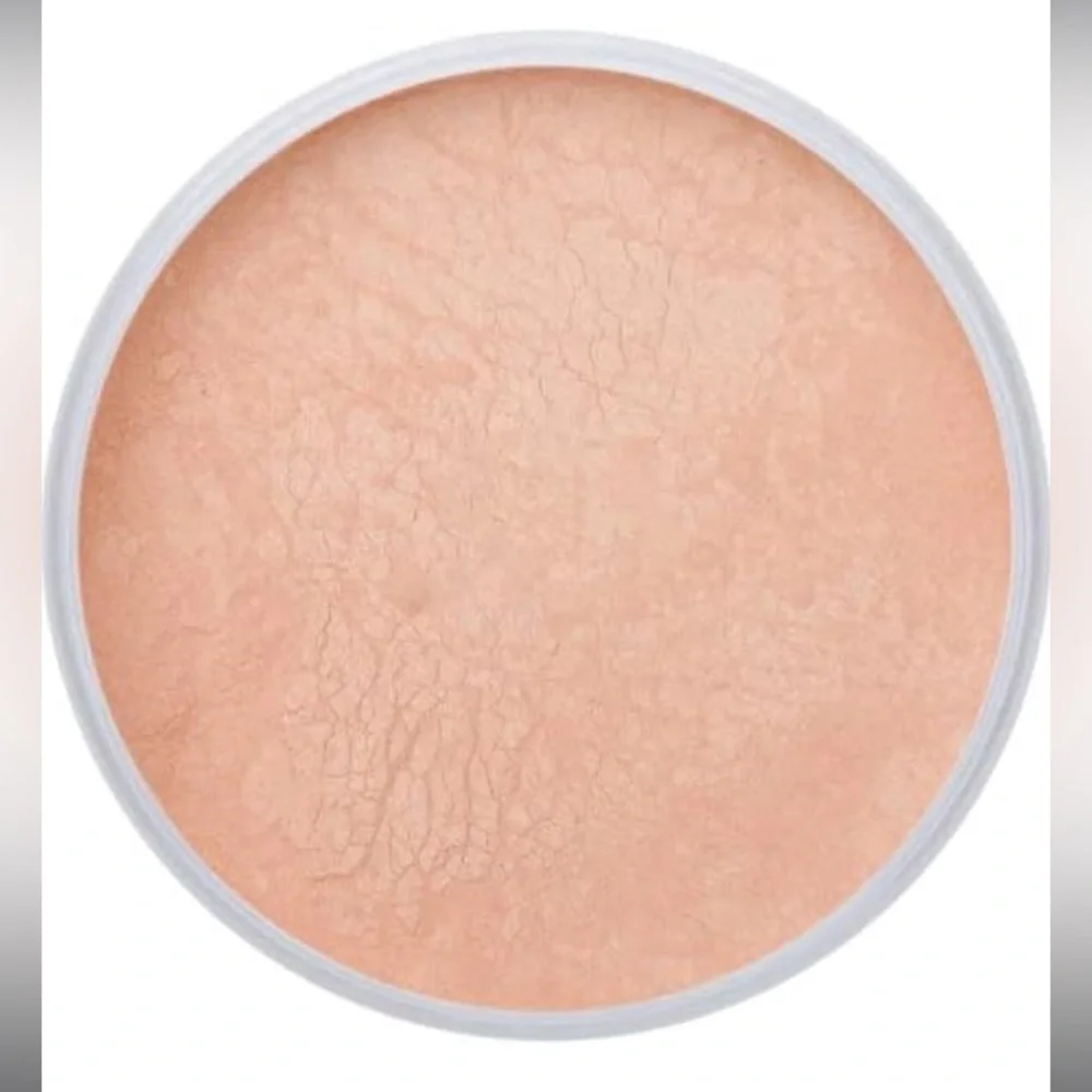 Jeffree Star Natural Powder